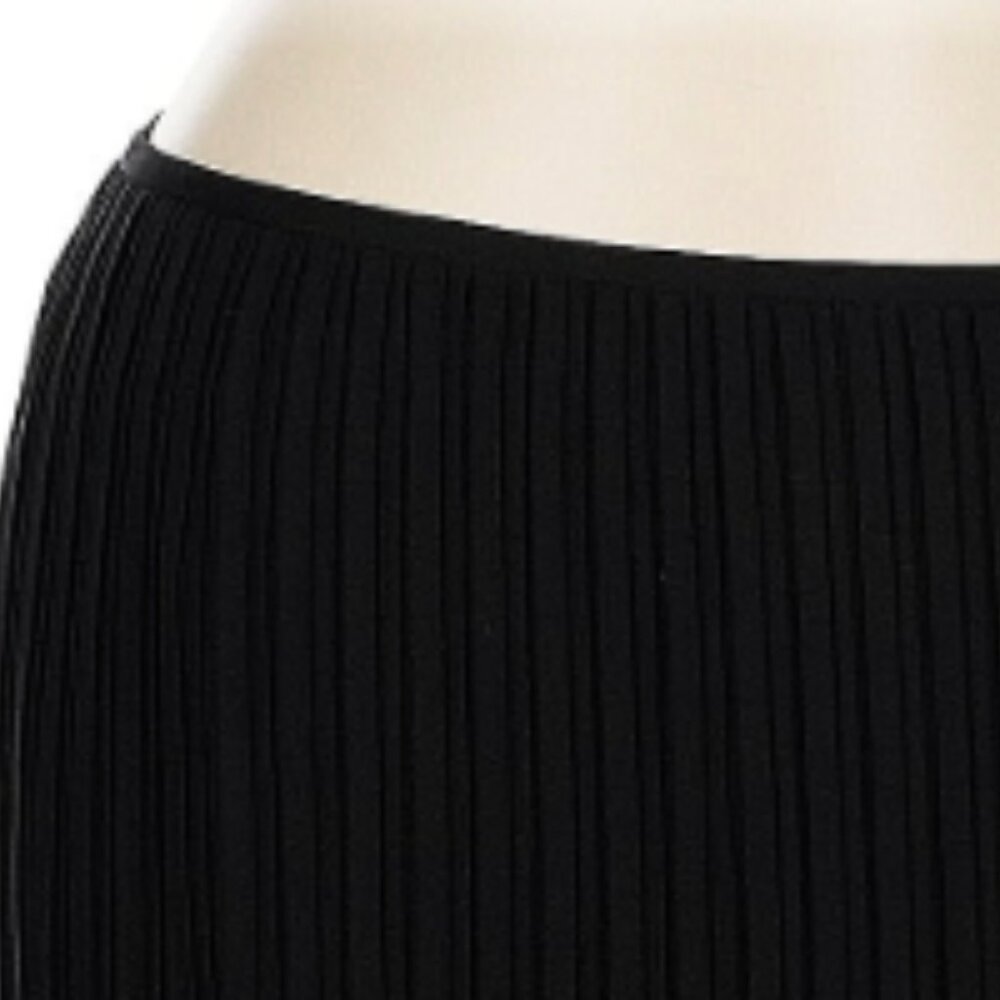 Banana Republic "Malia" Black Soft Satin Pleated Maxi Skirt - Size 12 - Like New - Picture 5 of 9